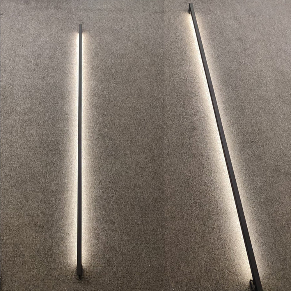 Liora Væglampe i Aluminium