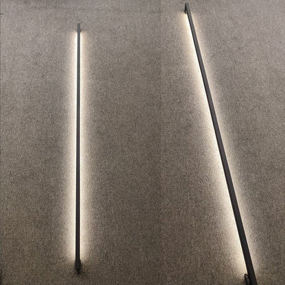 Liora Væglampe i Aluminium